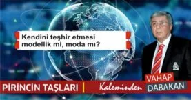 Kendini teşhir etmesi modellik mi, moda mı?