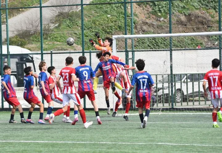 YUNUSEMRE’NİN U16’LARI TÜRKİYE ŞAMPİYONASI’NA KATILMAYA HAK KAZANDI