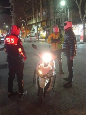 40 araç trafikten men edildi…