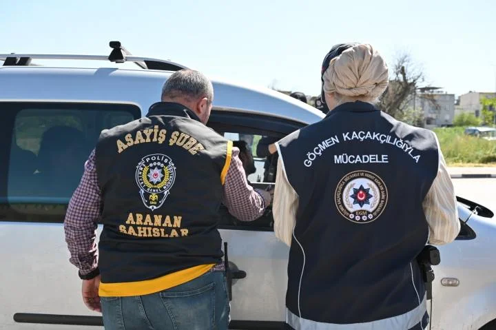 Manisa’da 3440 şahıs 42 yabancı uyruklu sorgulandı…