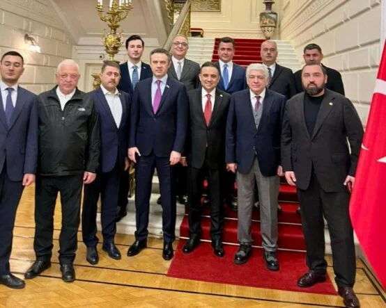 batch_a7ff997a-6677-4a05-99a0-48c063b18a24