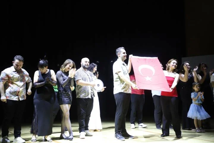 Turgutlu Belediyesinden 90’lı Yıllara Müzik Dolu Yolculuk