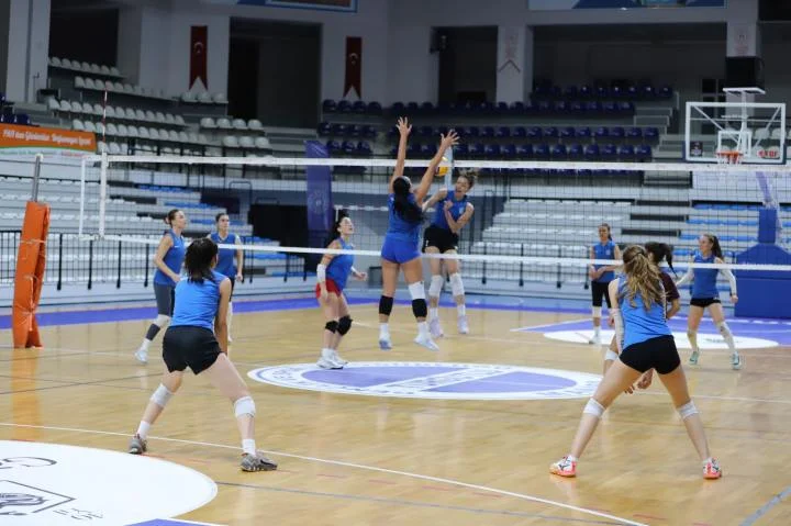 Turgutlu Belediyesi Kadın Voleybol Takımının Fikstürü Belli Oldu: İlk Maç 4 Ekim’de